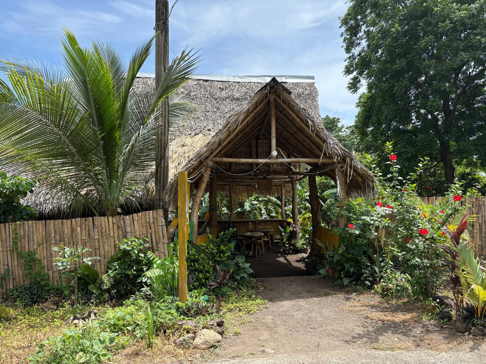 Mar Y Sol jungle bar under a thatched roof on Ometepe Island